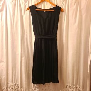 Maternity all-occasion dress